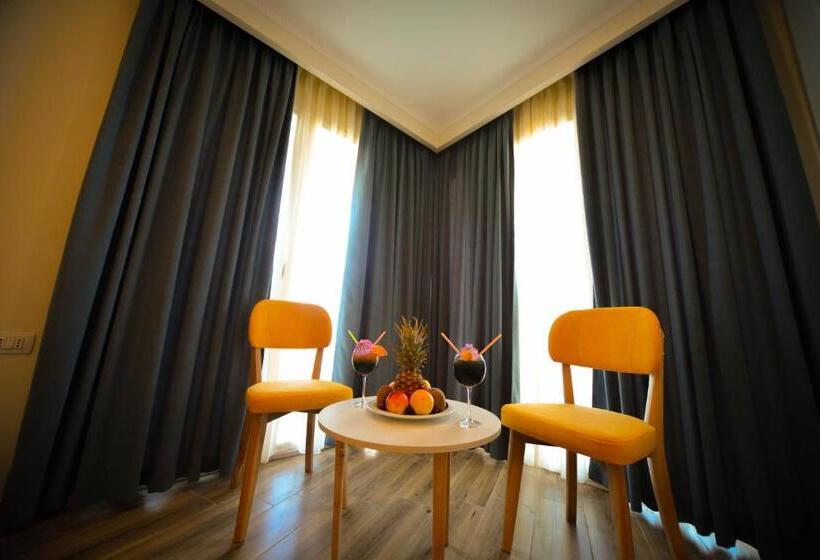 Triple Room Sea View, Elesio