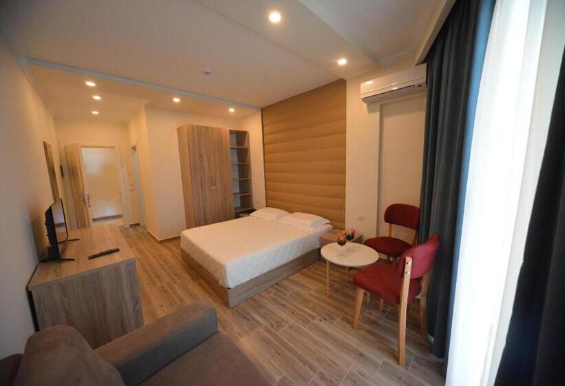 Triple Room Sea View, Elesio