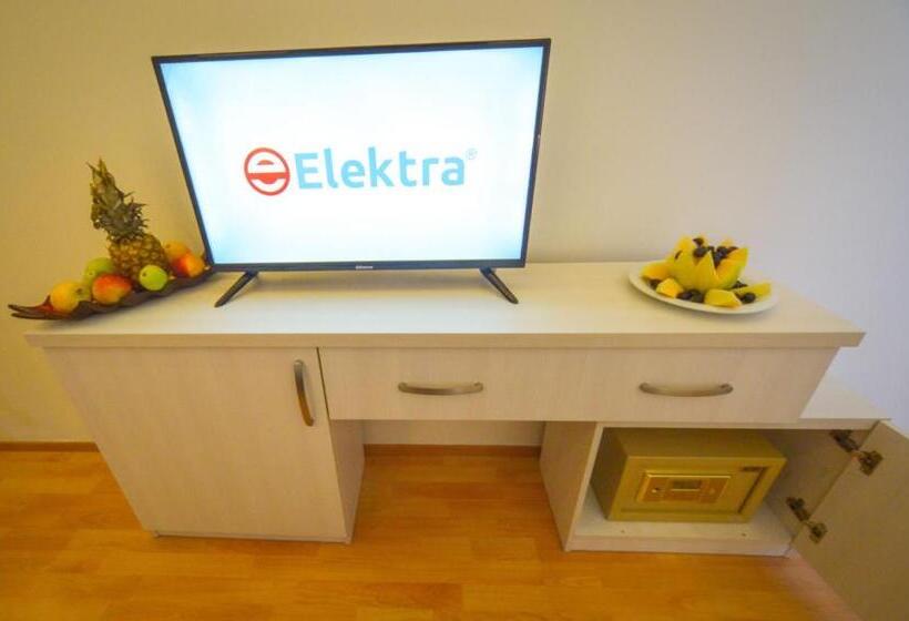 חדר דלוקס לשלושה עם נו לים, Elesio