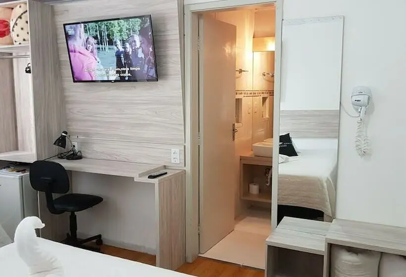 デラックストリプルルーム, Lages Plaza