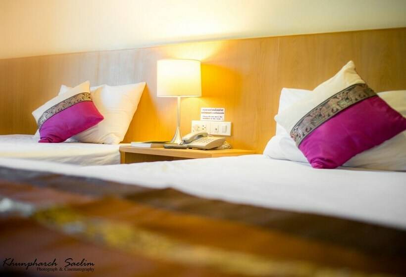 스탠다드 룸, The Lephant