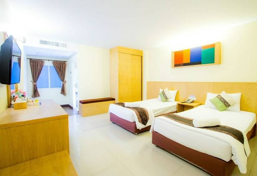 스탠다드 룸, The Lephant