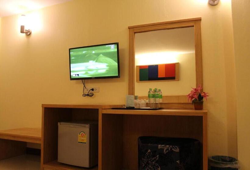 스탠다드 룸, The Lephant