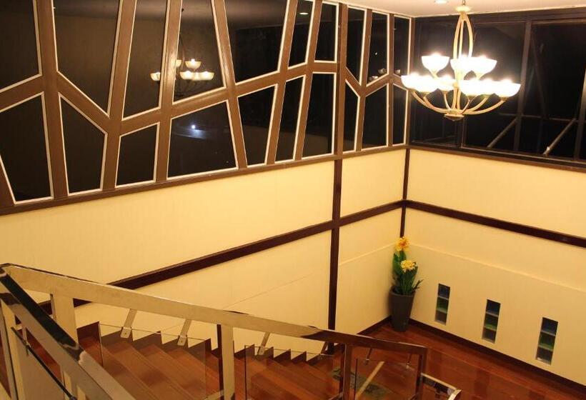 스탠다드 룸, The Lephant