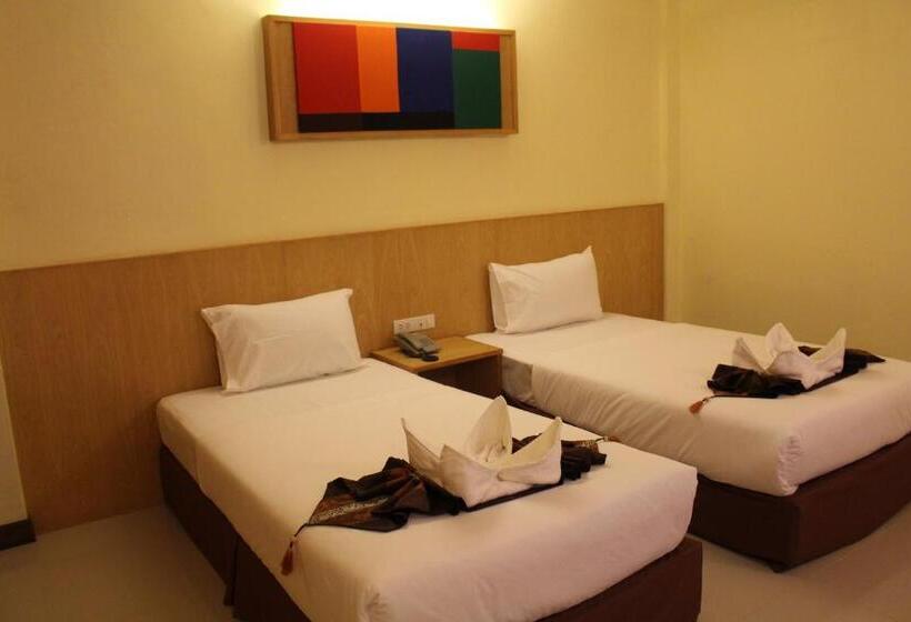 스탠다드 룸, The Lephant