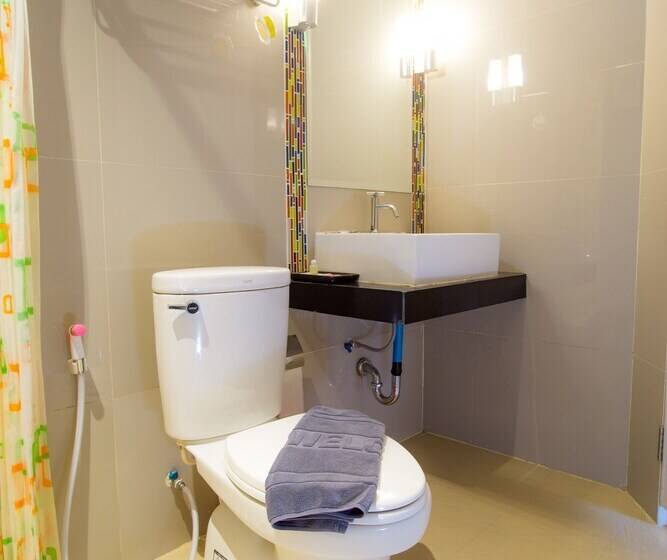 스탠다드 룸, The Lephant