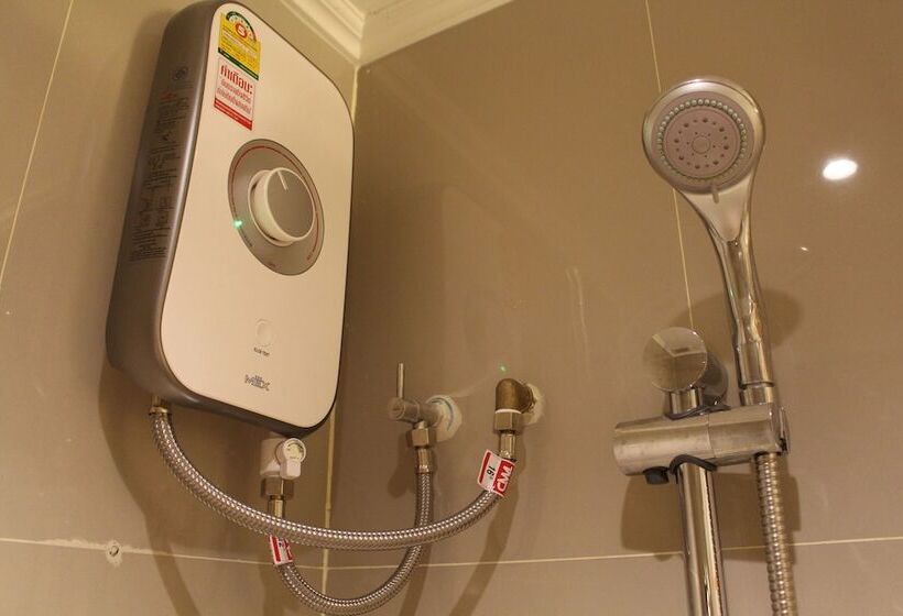 스탠다드 룸, The Lephant