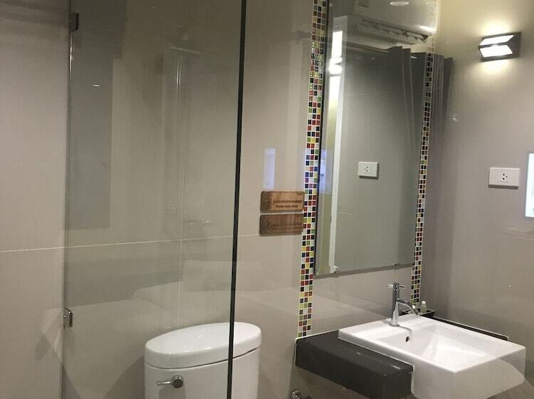 스탠다드 룸, The Lephant