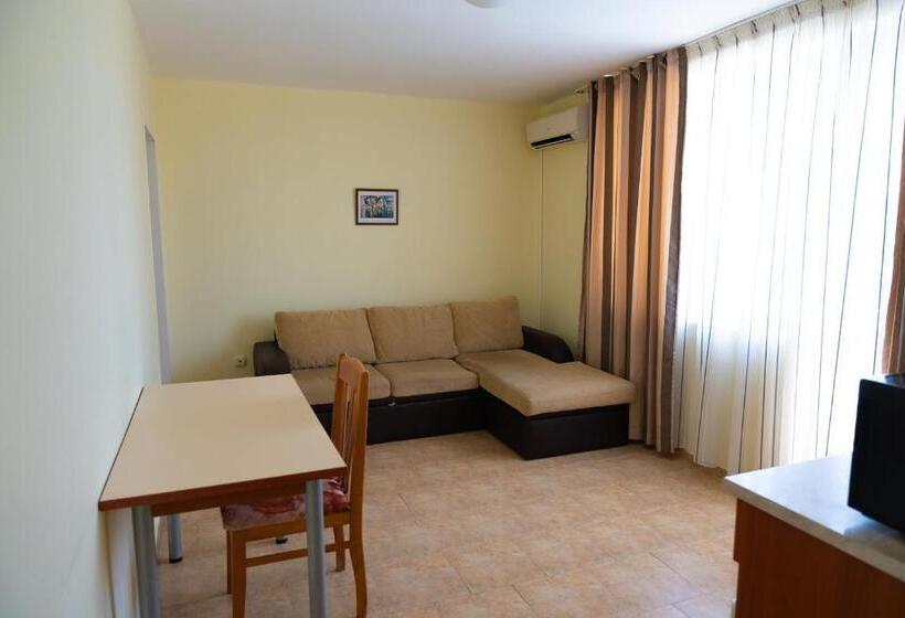 شقة غرفة واحدة, Zlatna Ribka