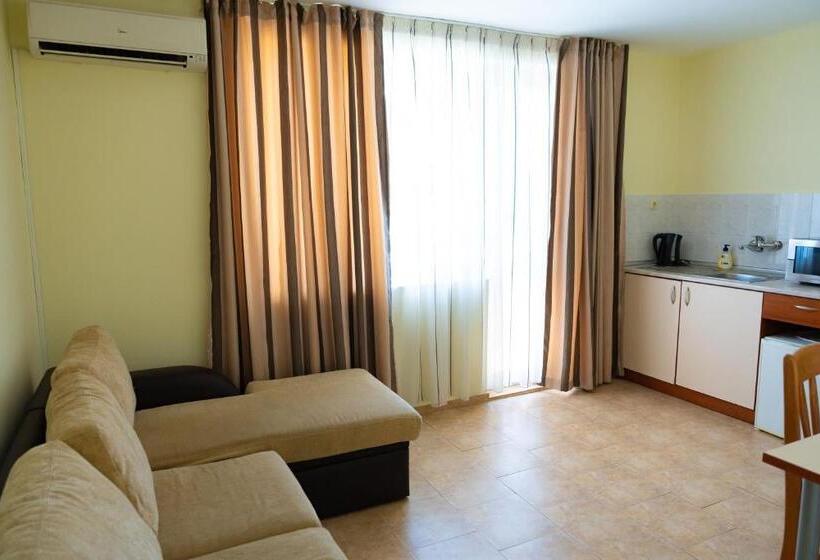 شقة غرفة واحدة, Zlatna Ribka