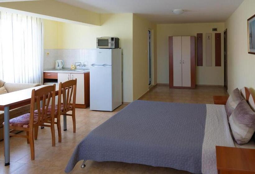 إستديو عائلى, Zlatna Ribka