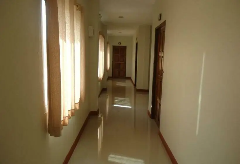 اتاق استاندارد, Sorn Waree Home Place