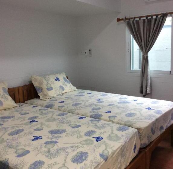 غرفة قياسية, Sorn Waree Home Place