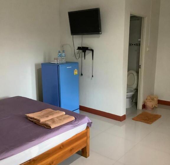 غرفة قياسية, Sorn Waree Home Place