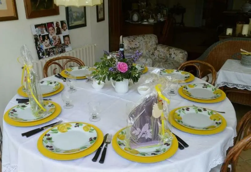 Standard Kolmen Hengen Huone, Relais De Charme B&b Short Lets La Casa Di Francesca