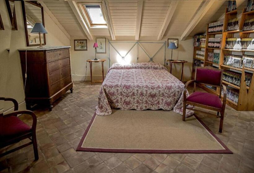 اتاق استاندارد سه نفره, Relais De Charme B&b Short Lets La Casa Di Francesca