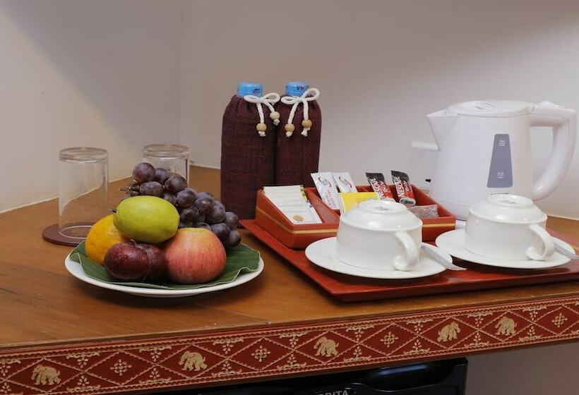 חדר דלוקס, Ananta Bagan