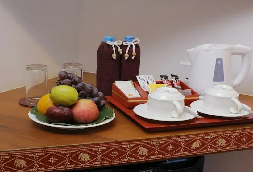 اتاق لوکس, Ananta Bagan