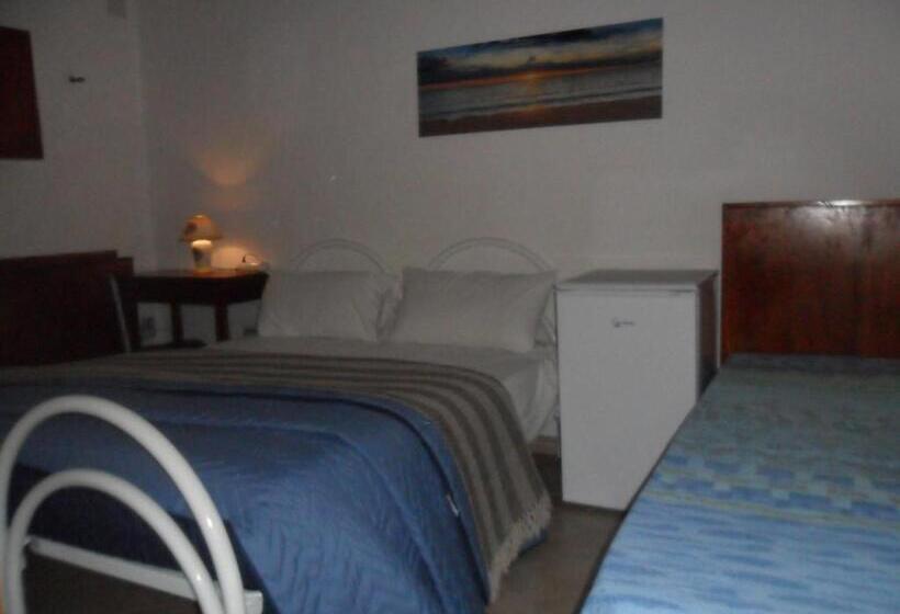 舒适三人间, La Stanza Alternativa