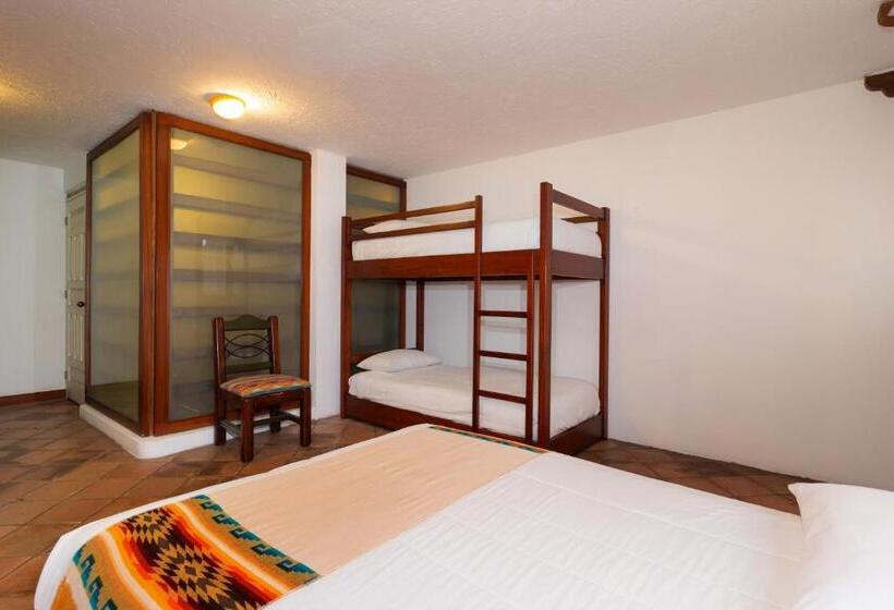 スタンダード４人部屋, Acoma