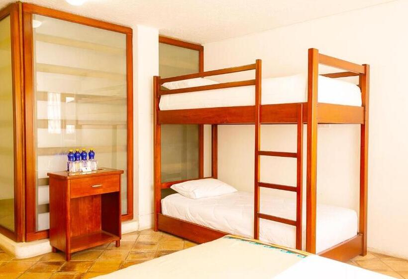 ジュニアスイート, Acoma