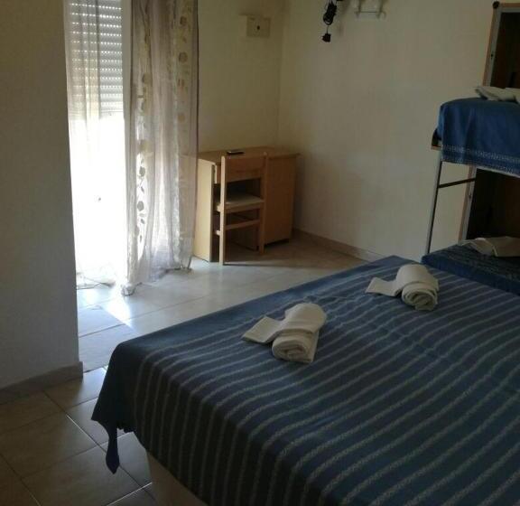 Standard Neljän Hengen Huone, Annamare