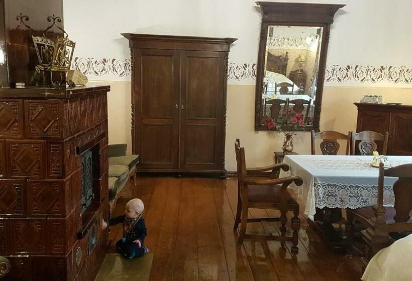 سوییت, Cantervilla Castle