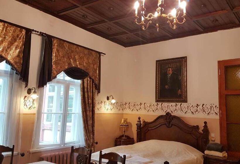 سوییت, Cantervilla Castle