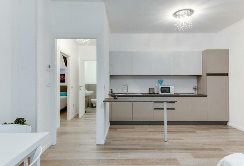 آپارتمان 1 خوابه با چشم‌انداز باغ, Elegance Suite Apartments