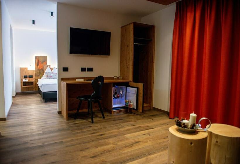 غرفة ديلوكس ثلاثية, Gran Pre