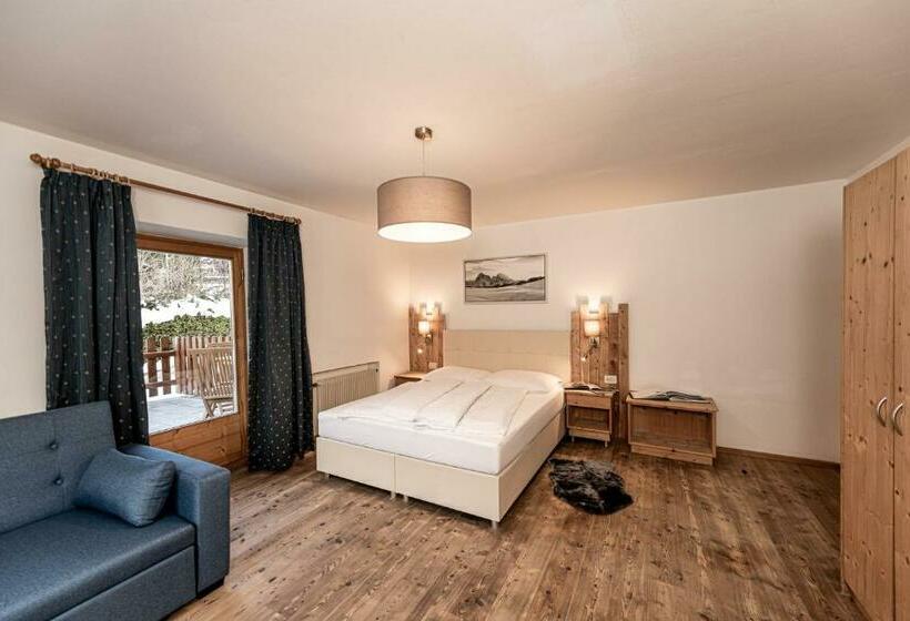 高级大房间, Profanter