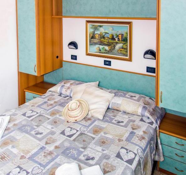 スタンダードルーム, Trianon