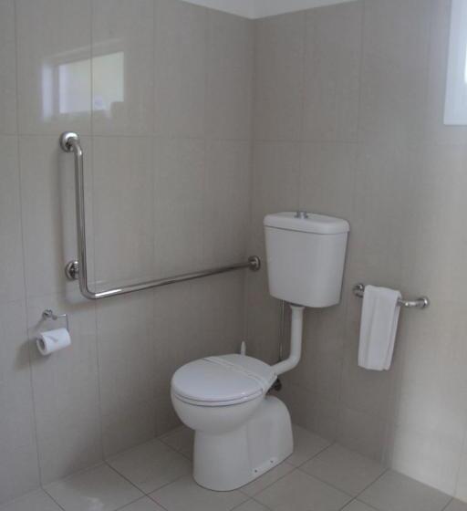 استودیوی استاندارد, Red Earth Motel