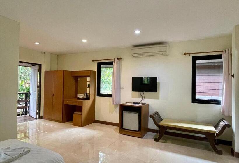 Bungalow Standard Vista Jardim, Baantip Suantong