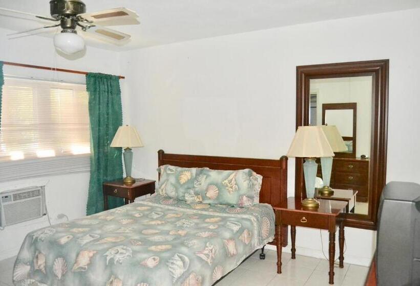 آپارتمان 2 خوابه, Waterway Condos