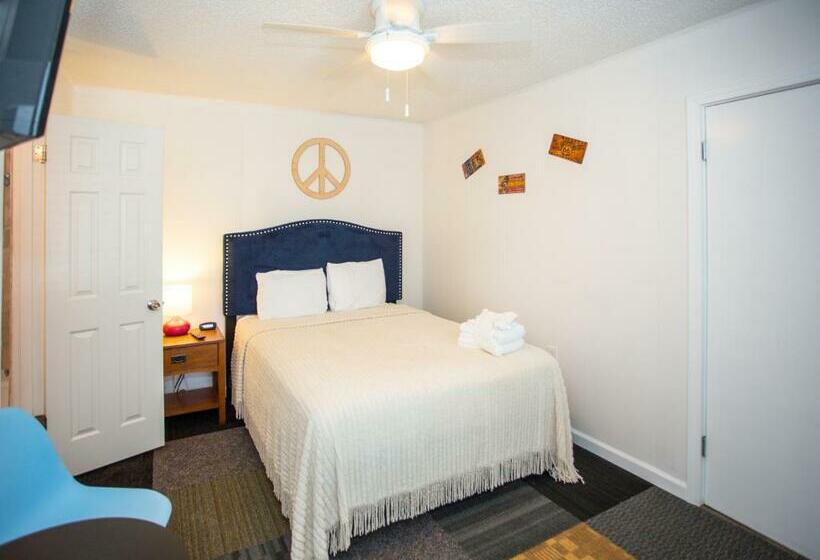 חדר סטנדרט, Sunset Motel