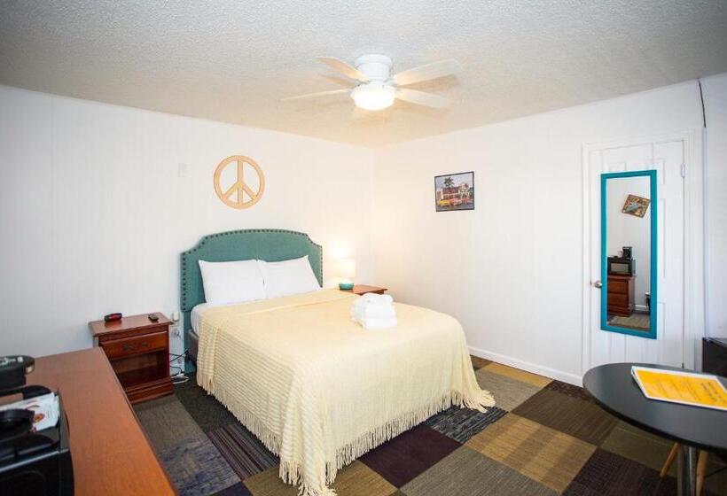 חדר סטנדרט, Sunset Motel