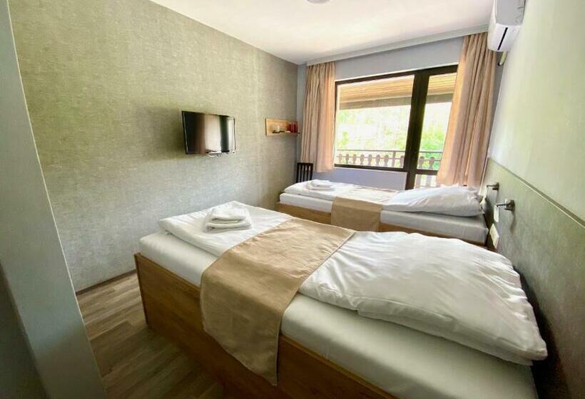 غرفة قياسية مزوَّدة بشُرفة, Tryavna Lake Hotel & Spa