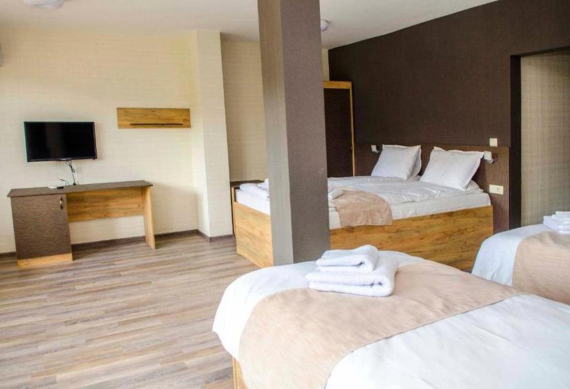 إستديو عائلى, Tryavna Lake Hotel & Spa