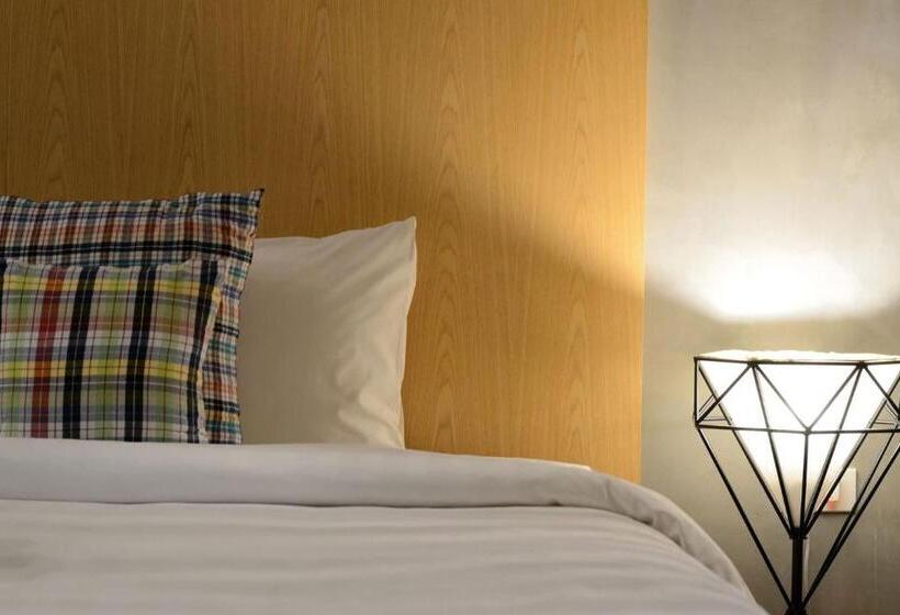 プールビュースイート, Veravian Resort