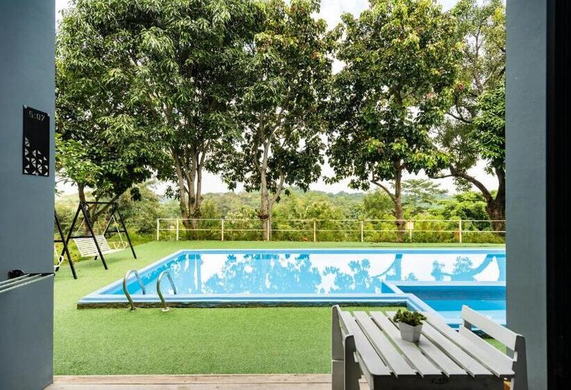 プールビュースイート, Veravian Resort