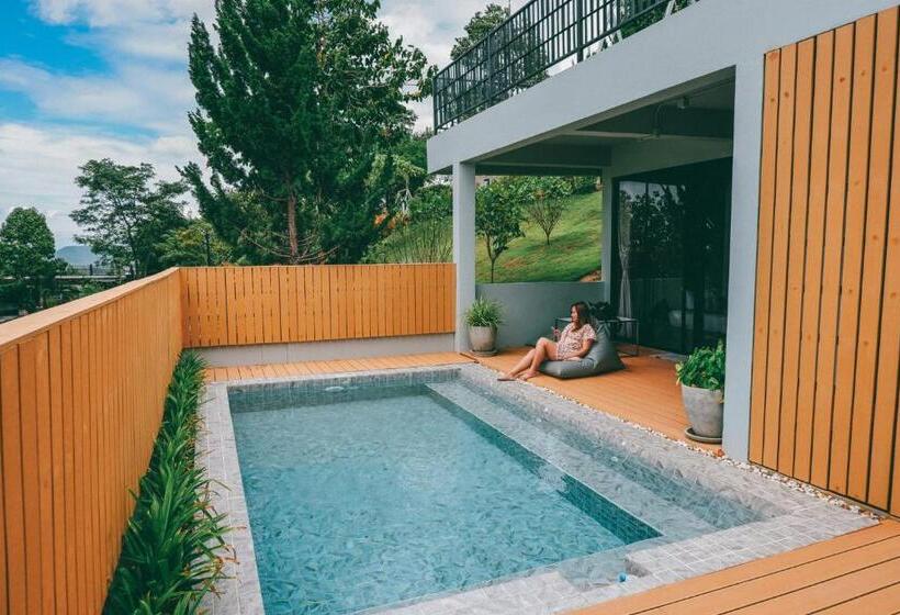 전용 풀장 스위트, Veravian Resort