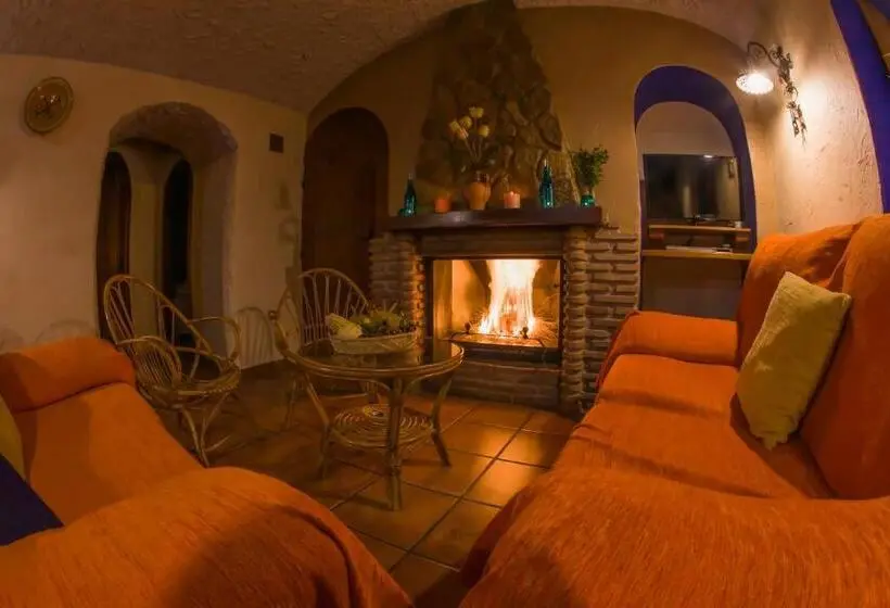 4ベッドルームハウス, Casas Cueva Cazorla