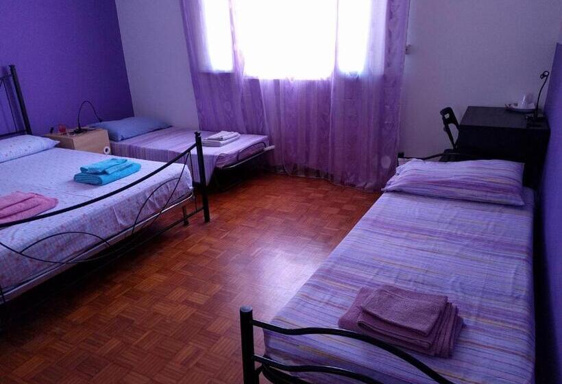 غرفة عائلية, B&b La Luce   Casa Di Ale