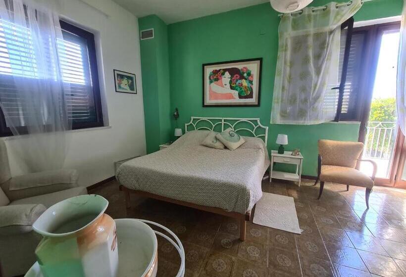 带共用浴室的标准房间, B&b Ondamarina