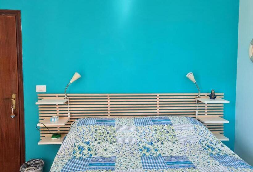 带共用浴室的标准房间, B&b Ondamarina