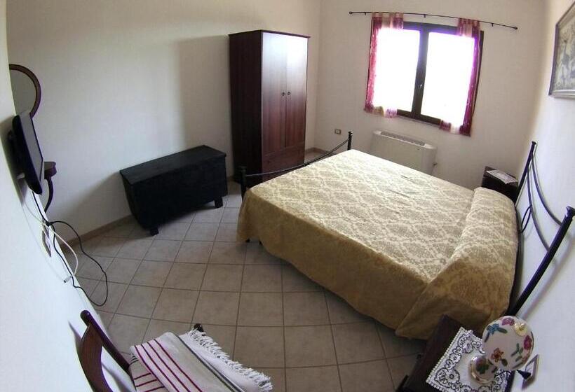 غرفة ديلوكس, B&b Su Tintillu