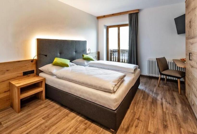 バルコニー付きスタンダードルーム, Garni Sonngart