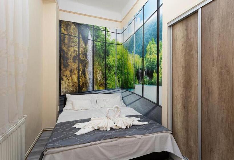 带2个卧室的公寓, Illés