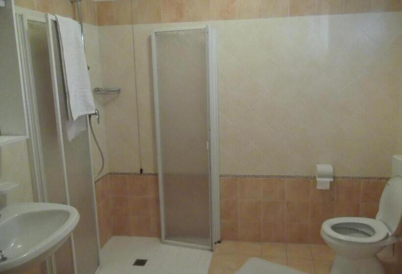 バルコニー付きスタンダードトリプルルーム, Sentiero Valinis